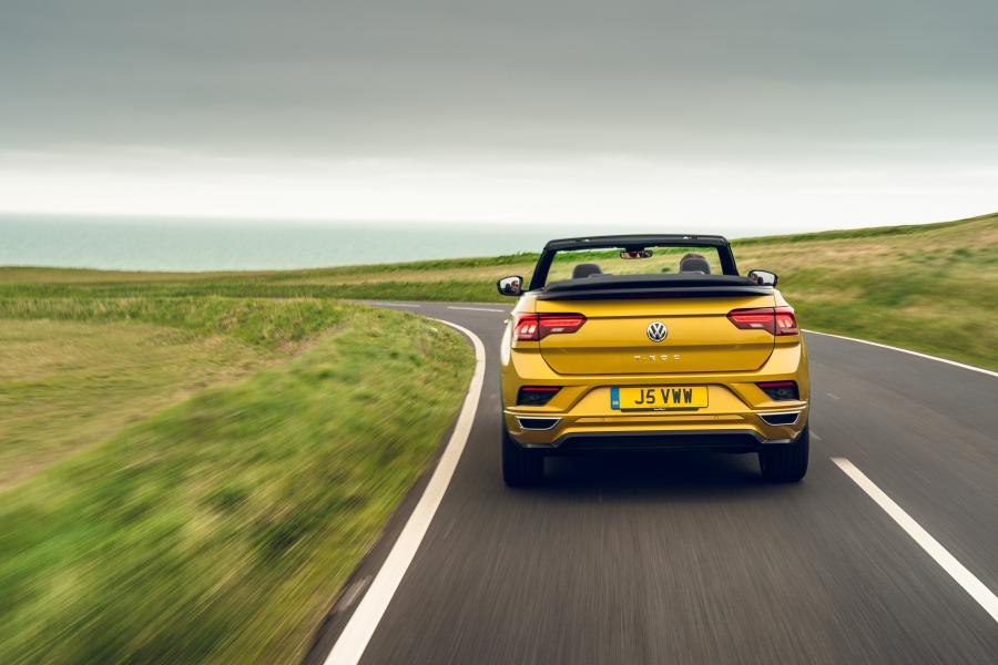  Volkswagen T-Roc Cabriolet R-Line 2020 года  (UK) (фото 32 из 40)